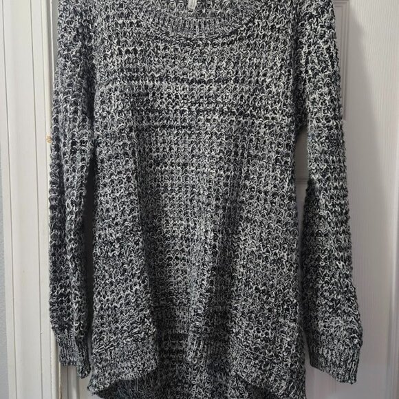 Bobbie Brooks hi low‎ acrylic sweater XL - Picture 1 of 6